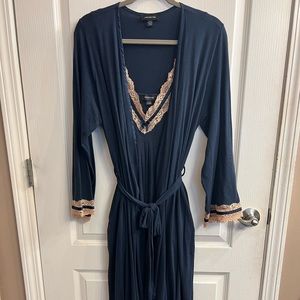 Lace Trimmed Robe & Gown Set